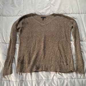 Perfect for fall! Brown sweater
